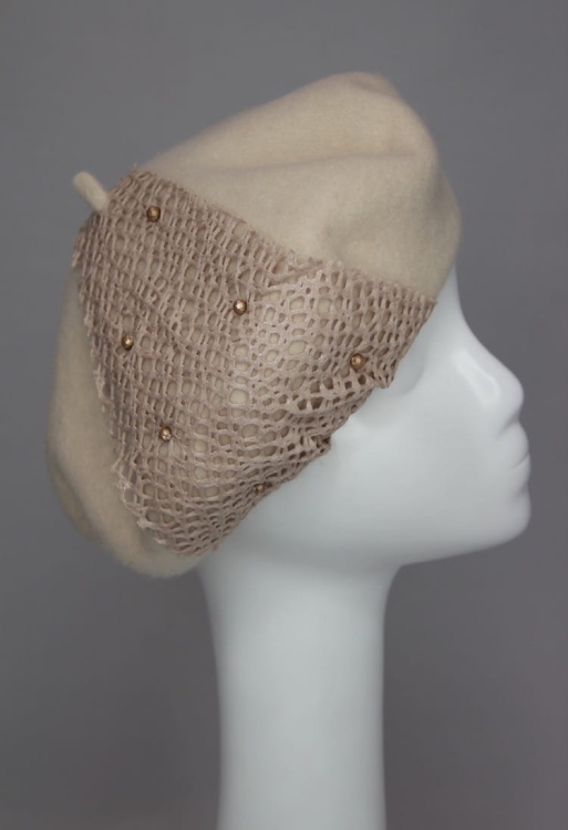 Beżowy Beret z Naturalnej Wełny – Francuski Szyk na Co Dzień