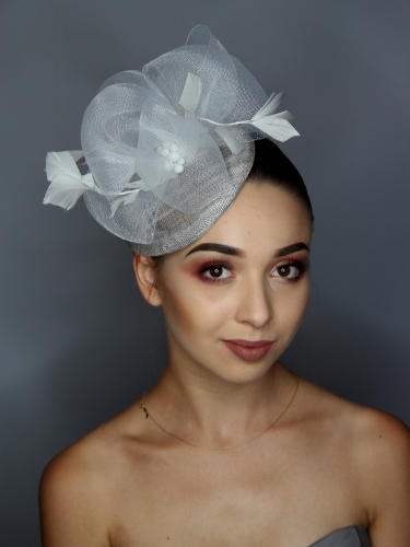 MODISTE ToczkiFascynatory.pl Kapelusze; Toczki; Fascynatory, Ozdoby ślubne do włosów; Woalki; kapelusze Wrocław (72) Toczki Fascynatory ozdoby ślubne MODISTE.JPG