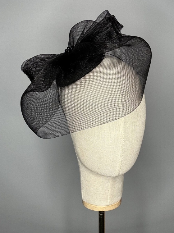 Damski-toczek-czarny-z-woalka-elegancki (9).jpg