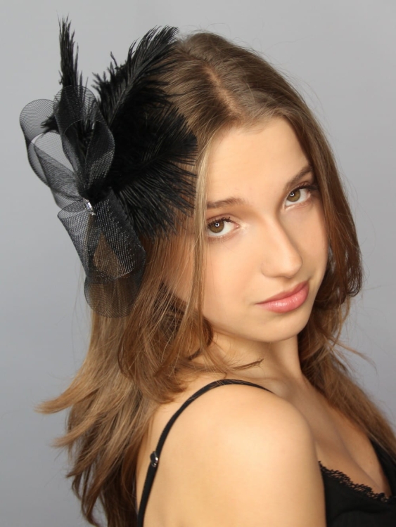 Fascynator-spinka-piora-wieczorowa-karnawalowa-elegancka-czarna-catsby (11).JPG