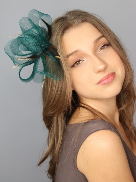 Fascynator-spinka-elegancka-wieczorowa-karnawalowa-zielona-butelkowa-zielen (11).JPG