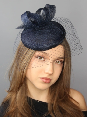 Toczek-z-woalką-granatowy-navy-koktajlowy (2).JPG