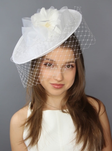 Kapelusz-biały-koktajlowy-naślub-wesele-fascynator (6).JPG