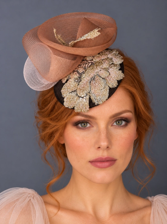 toczek-brazowy-bezowy-pudrowy-roz-elegancki (3).png
